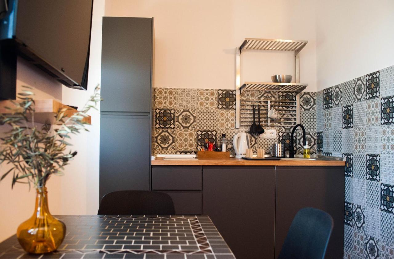 Kiwi Apartment *
